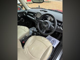 /photos/10950/84a3ffd2-12a5-49f1-4639-f23d467b935c_i320x240.jpg